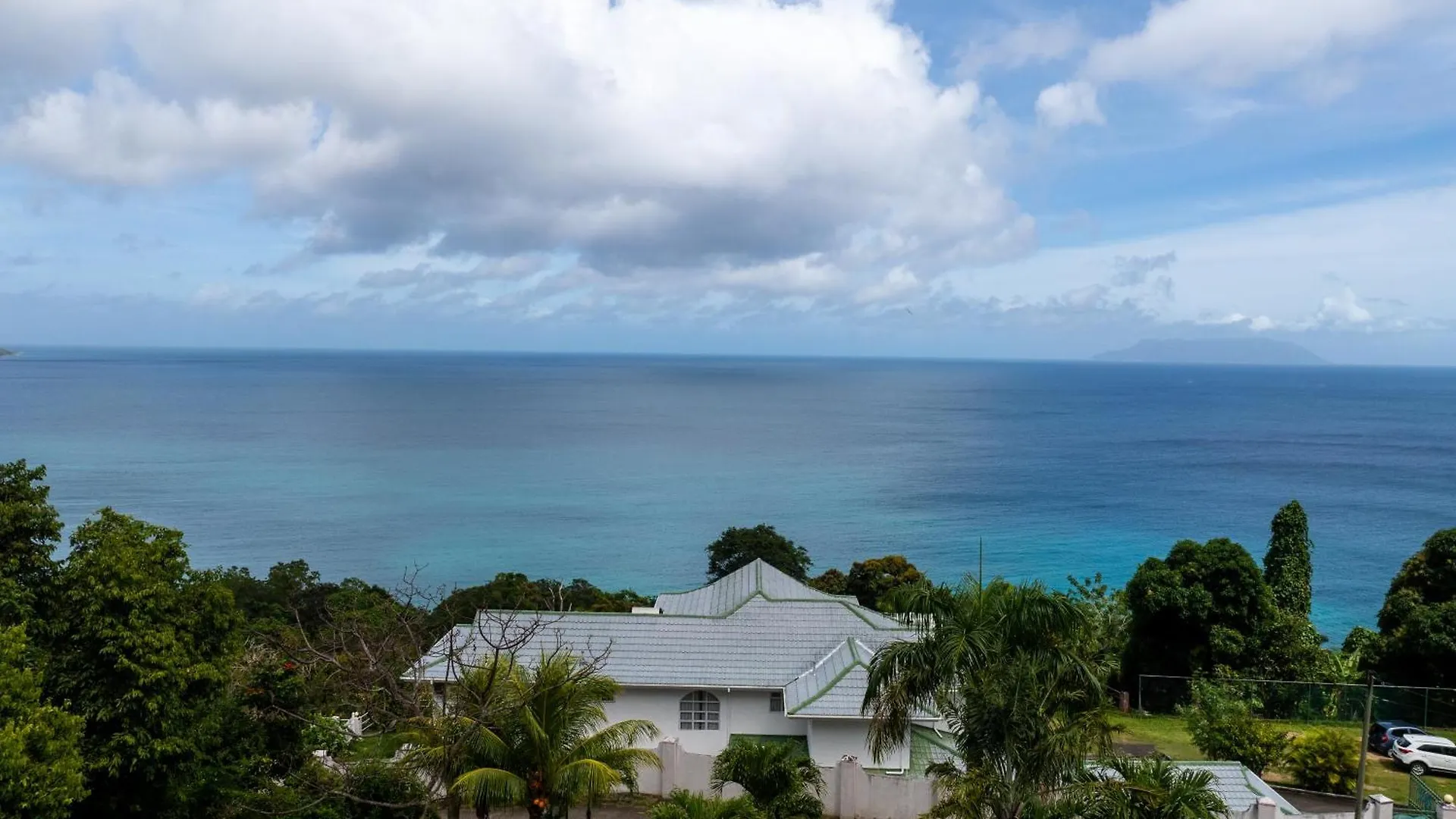 Sorento Holiday Apartments Гласи