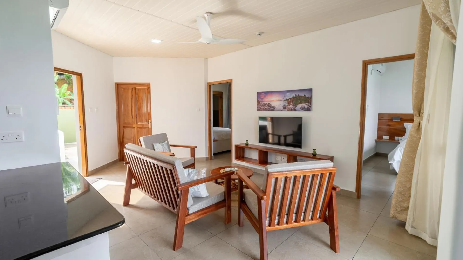 Sorento Holiday Apartments Гласи Сейшельские острова