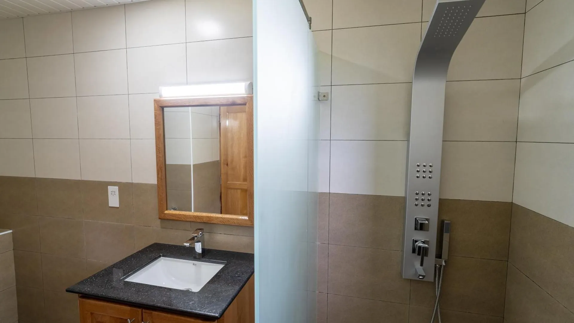 Sorento Holiday Apartments Гласи