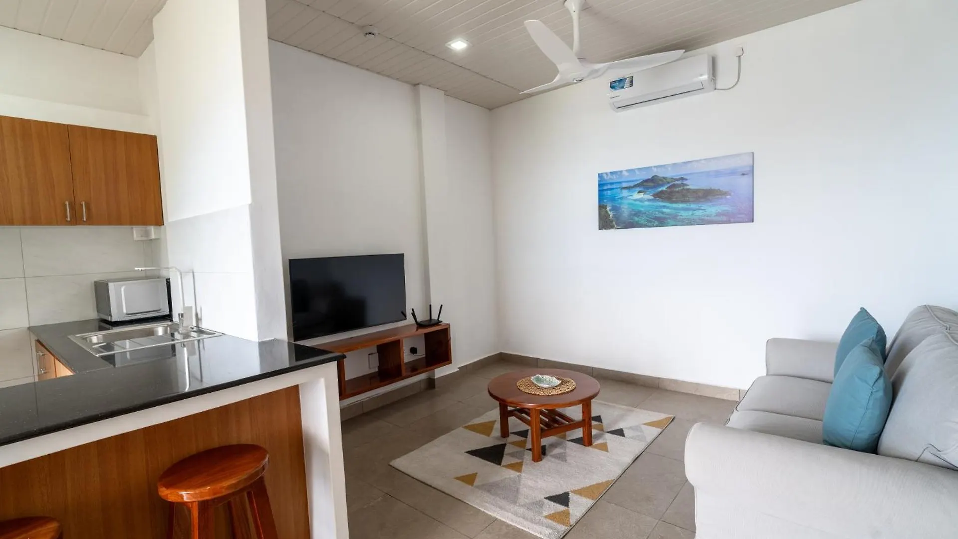 Sorento Holiday Apartments Гласи