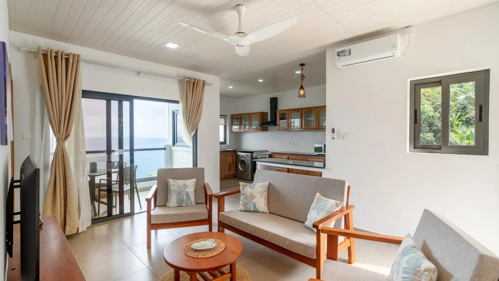 Sorento Holiday Apartments Гласи