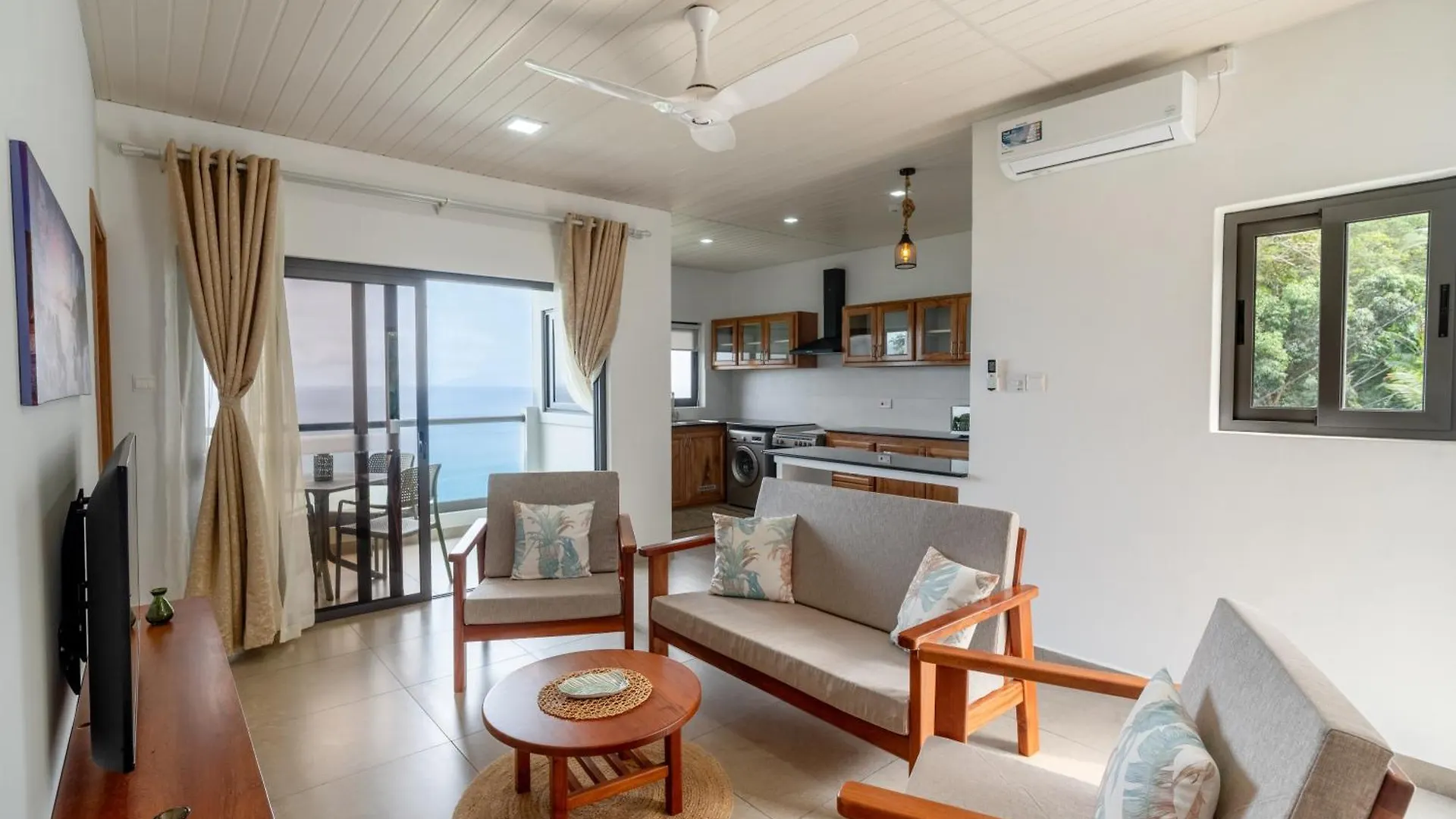 Sorento Holiday Apartments Гласи