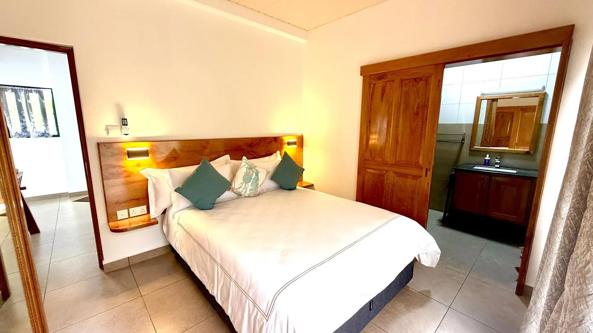 Sorento Holiday Apartments Гласи